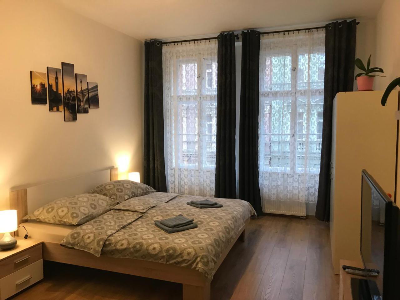 Apartment Glory Anglicka Prague Ngoại thất bức ảnh