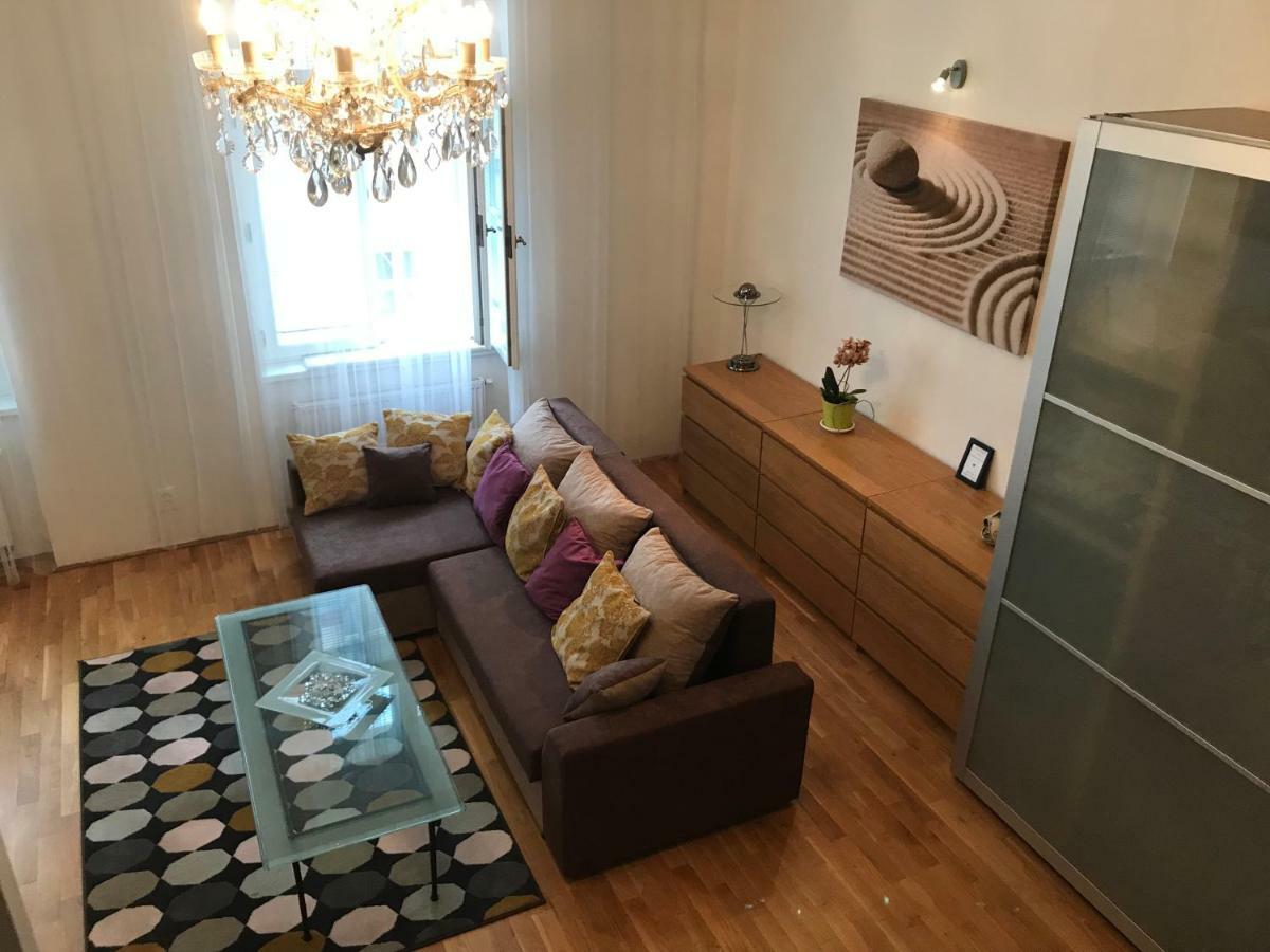 Apartment Glory Anglicka Prague Ngoại thất bức ảnh