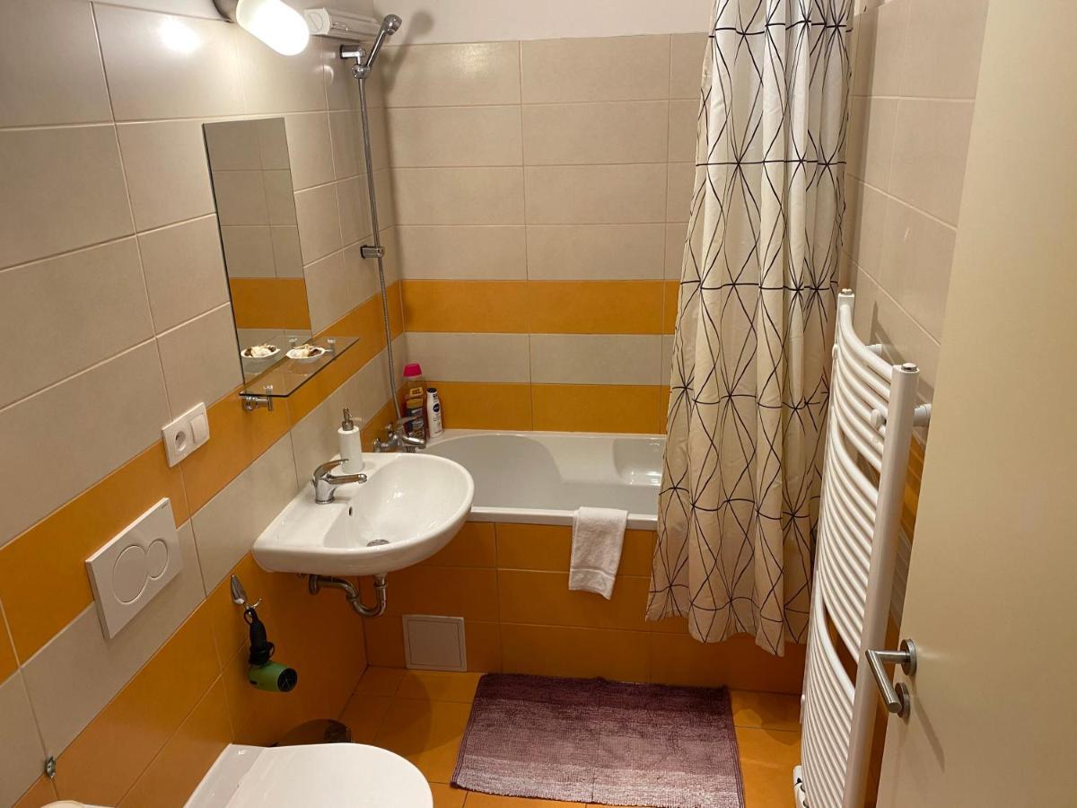 Apartment Glory Anglicka Prague Ngoại thất bức ảnh