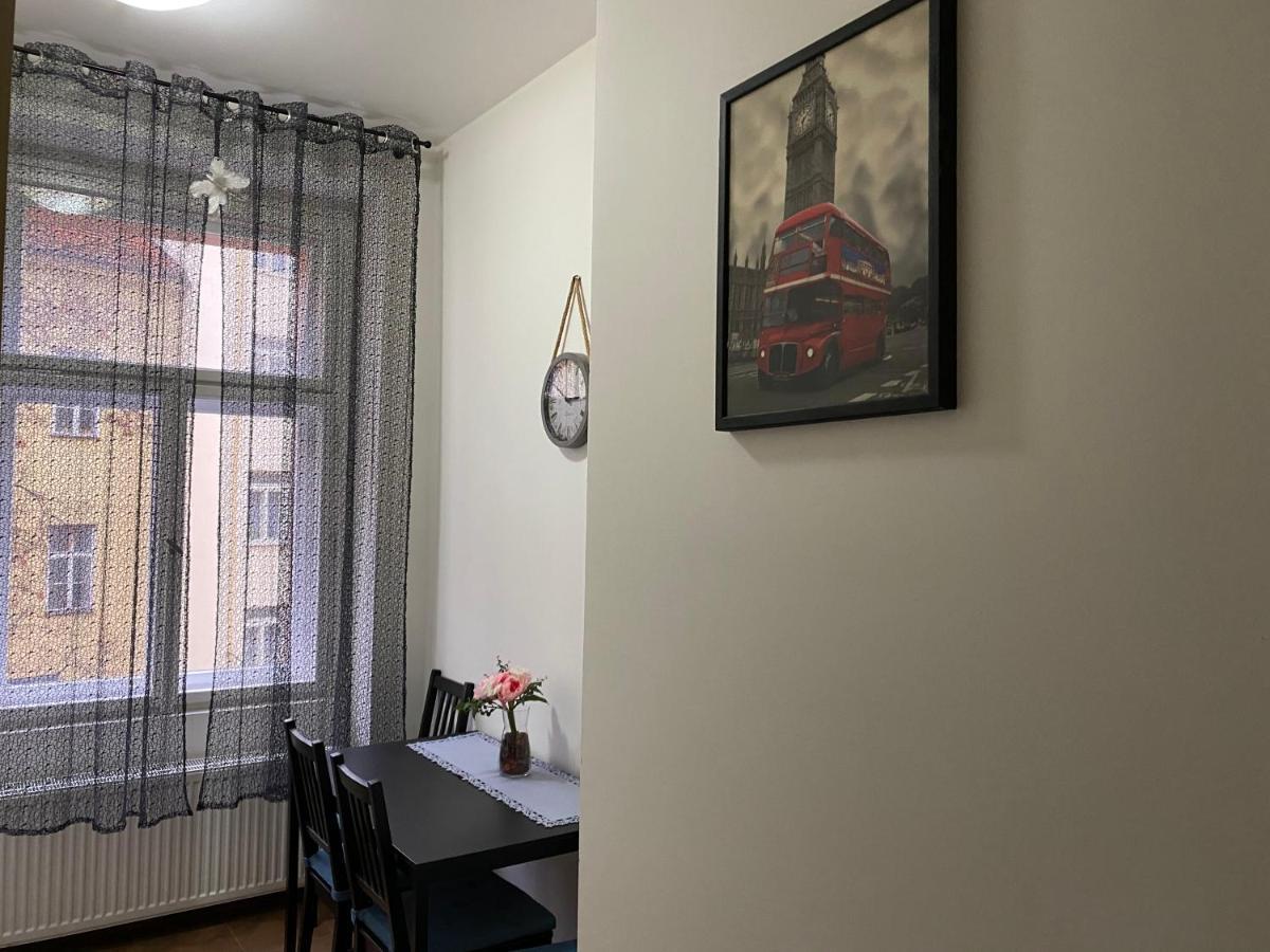 Apartment Glory Anglicka Prague Ngoại thất bức ảnh